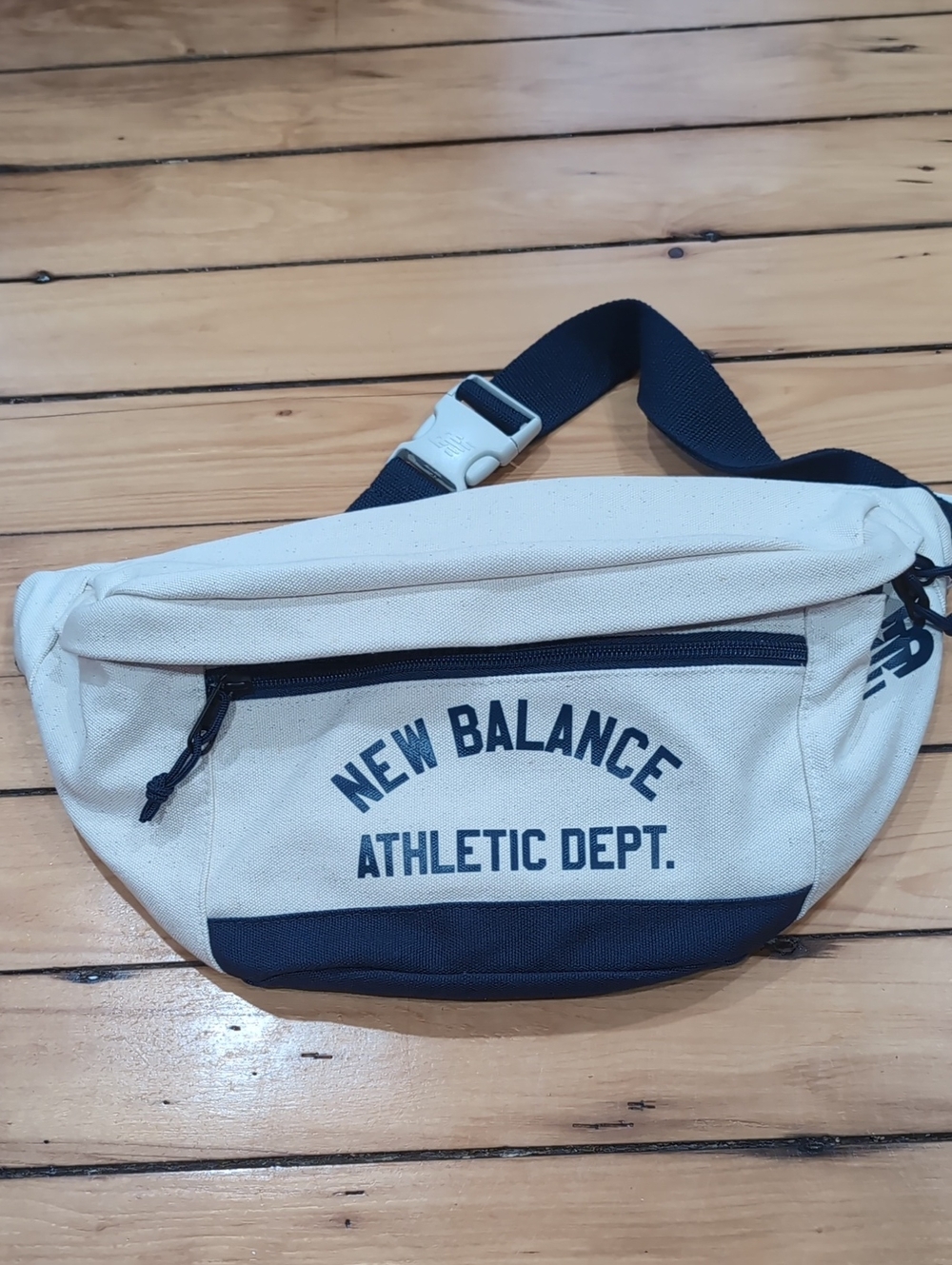 New Balance Beige and Navy Athletic Waist Bag  NWoT